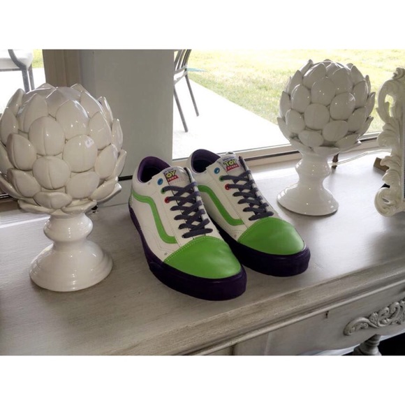 SOLD 300$/ Vans X Pixar, Old Skool Buzz Lightyear - Picture 5 of 8